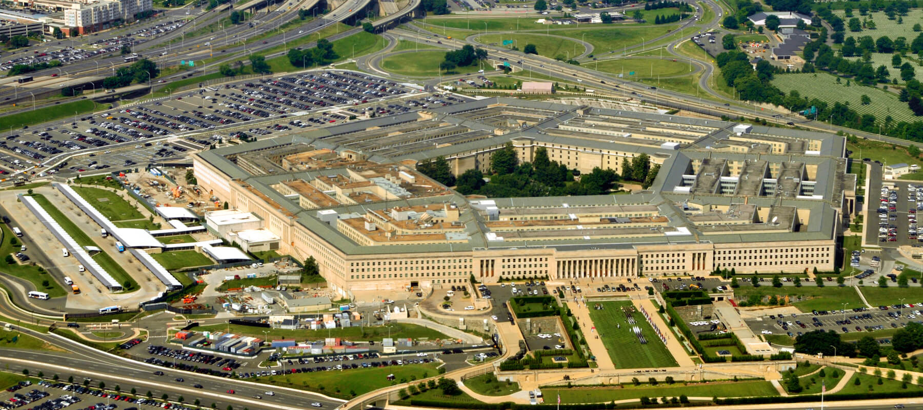 pentagon tour guides