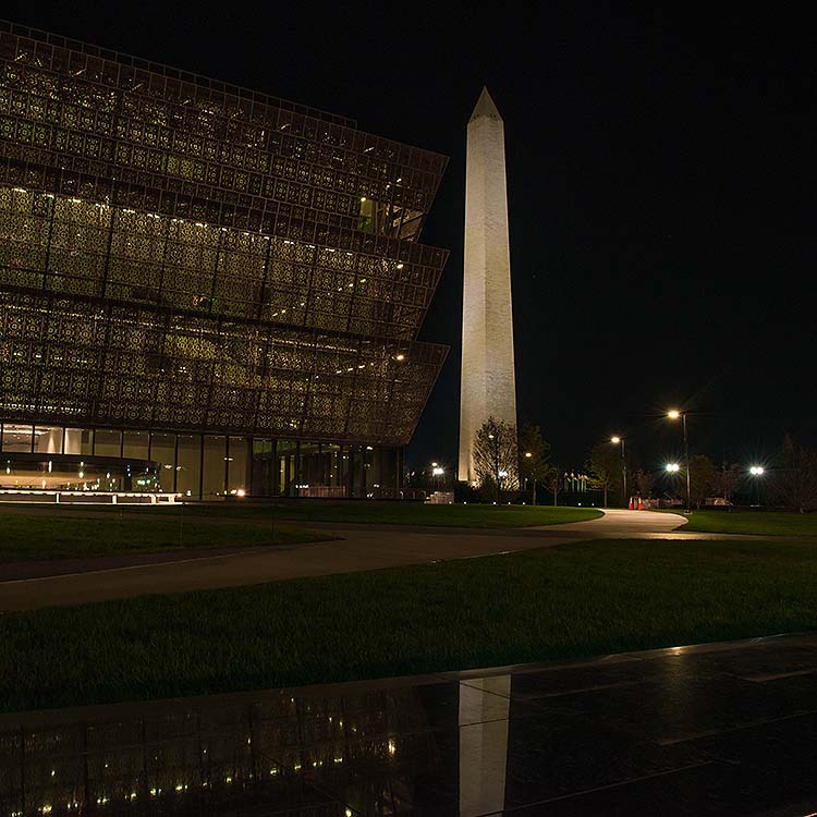 Monuments by Moonlight Tour in front of Washington Monument